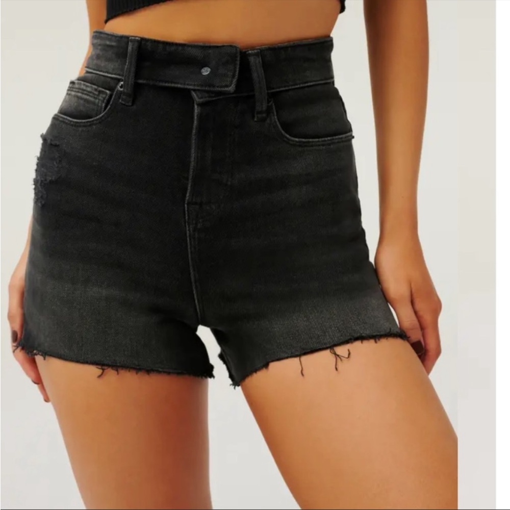 NWT Good American Bombshell Shorts